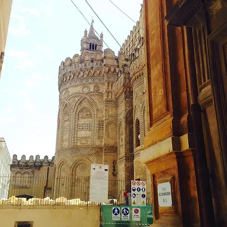 Palazzo Artale Holiday Homes Ferienhaus