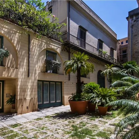 Palazzo Artale Holiday Homes Feriehus *
